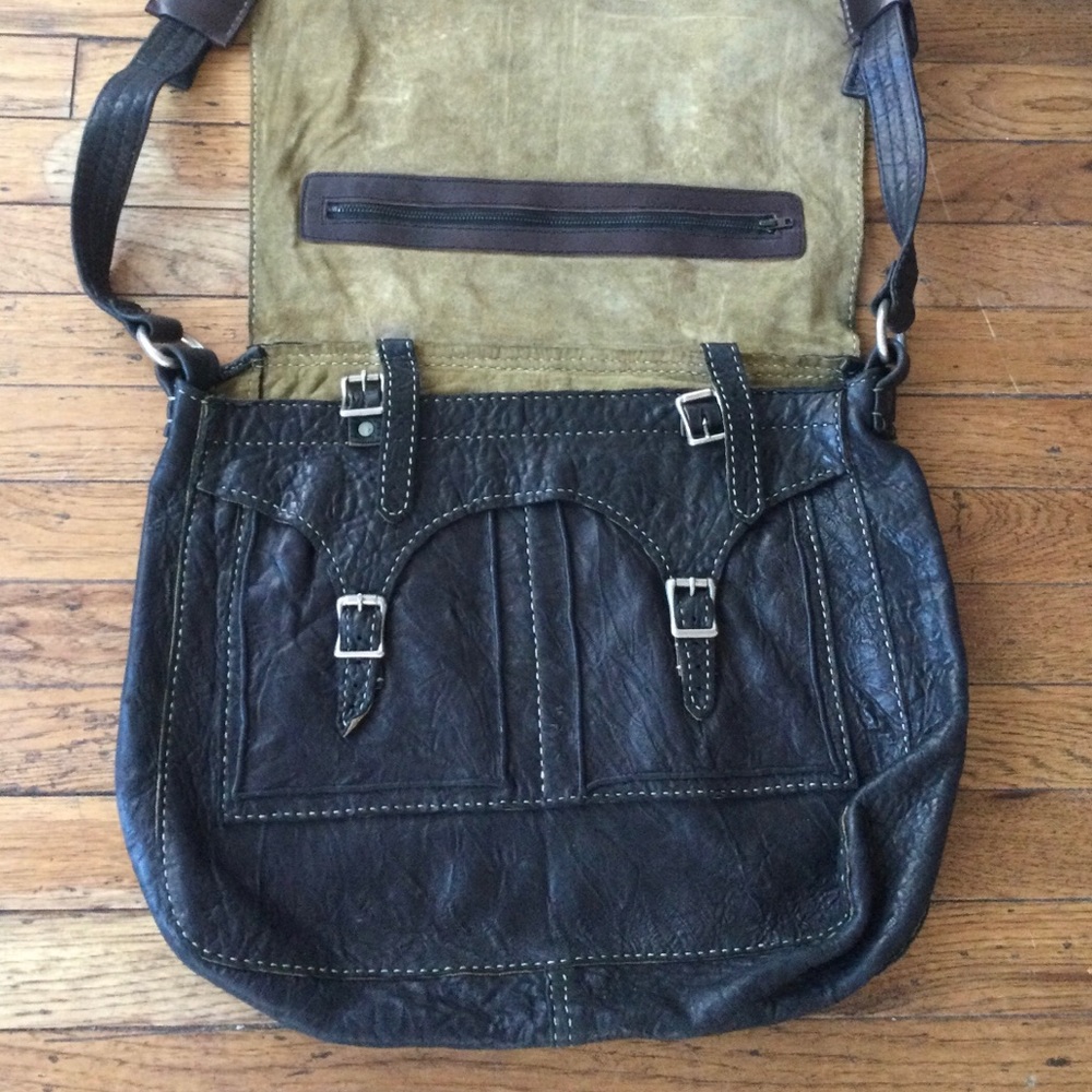 The Great China Wall Leather Messenger Bag NWOT - Picture 2 of 5